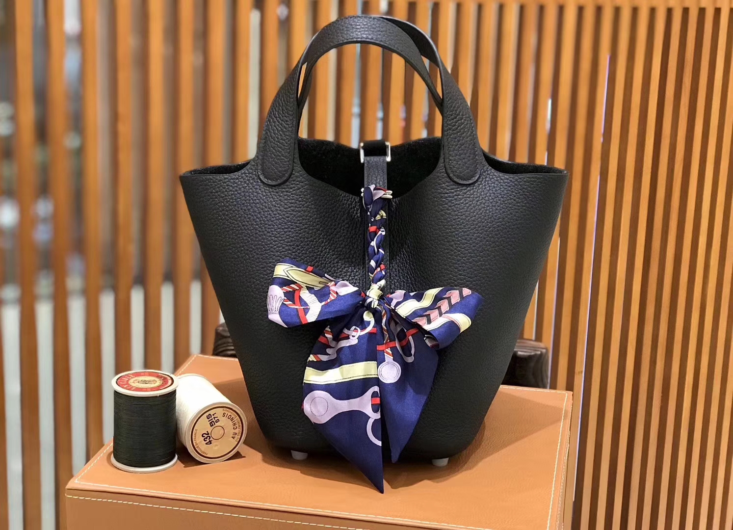 Hermès（爱马仕）新增现货 Picotin 菜篮子 经典黑 全手工蜡线缝制 银扣 18cm