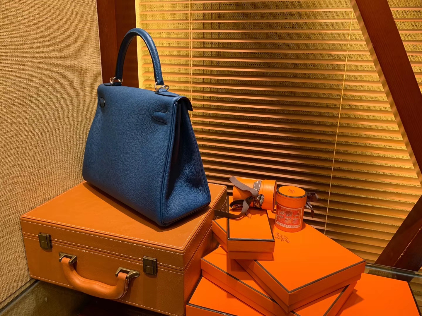 Hermès（爱马仕）Kelly 凯莉包 靛蓝色 德国进口 togo牛皮 手缝蜡线 金扣 28cm