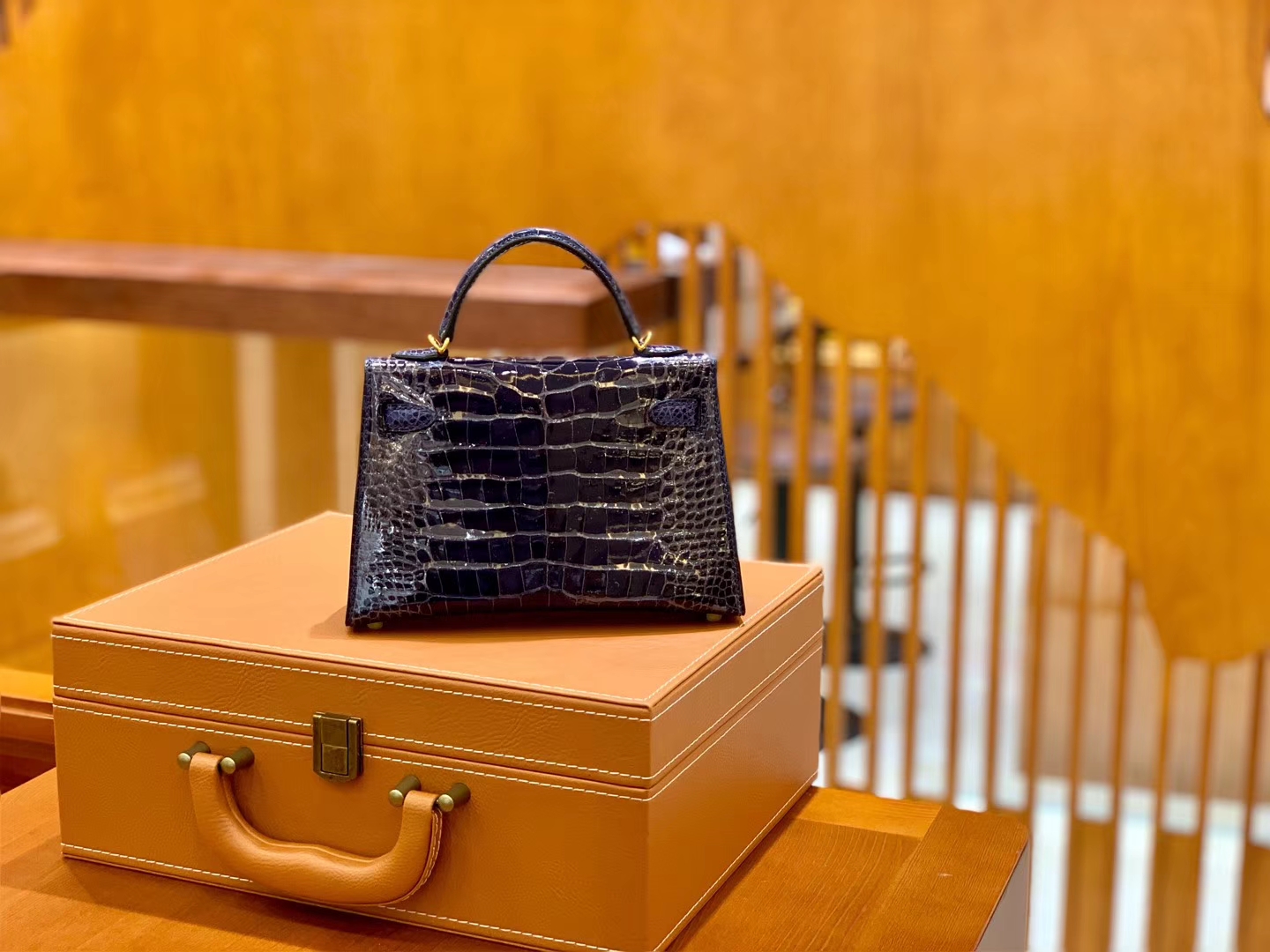 Hermès（爱马仕）Mini Kelly 迷你凯莉 午夜蓝 宝石蓝 一级美洲鳄鱼皮 臻品级别 金扣 19cm