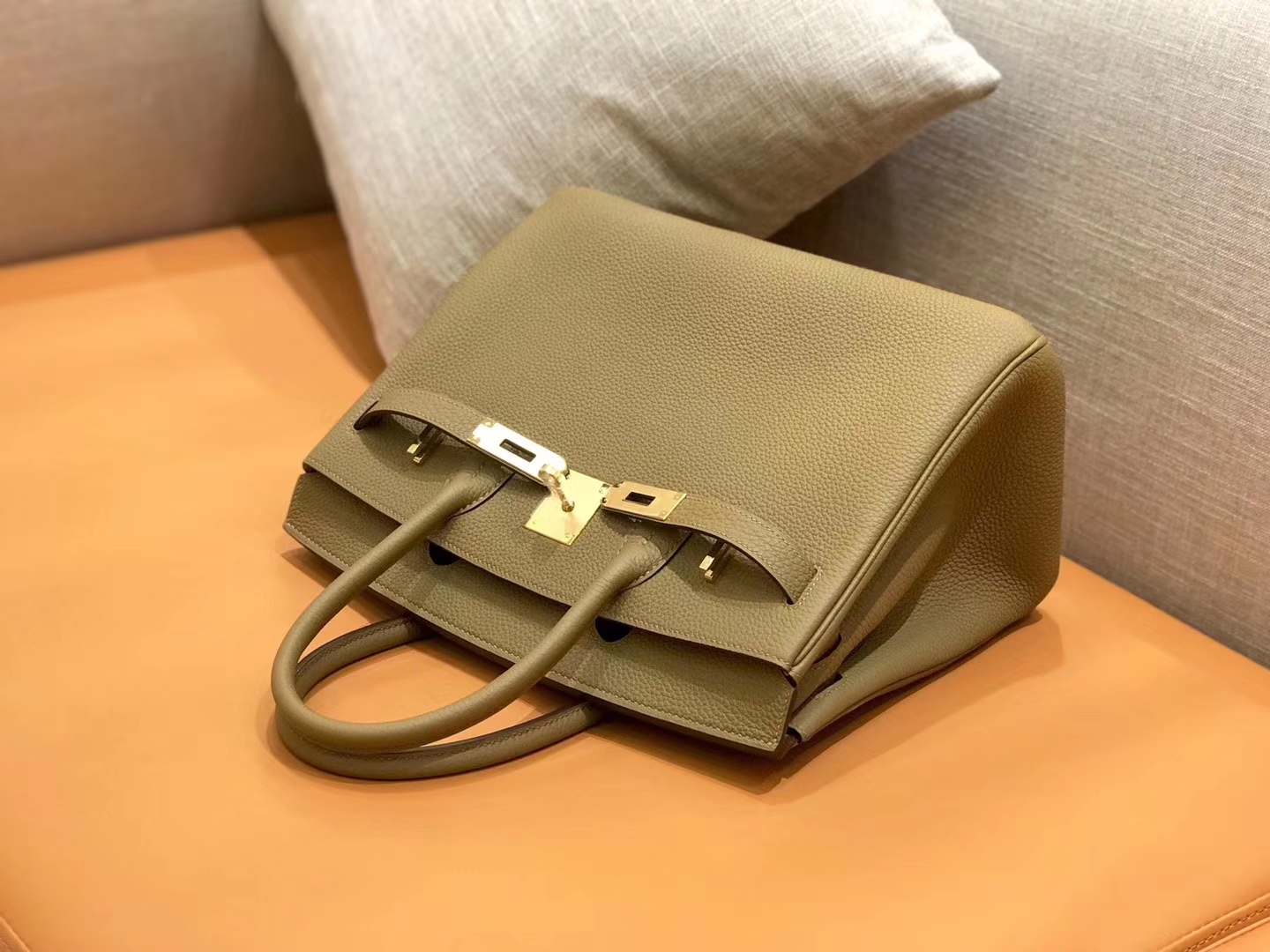 Hermès（爱马仕）新增现货 birkin 铂金包 德国进口小牛皮 新颜色 30cm