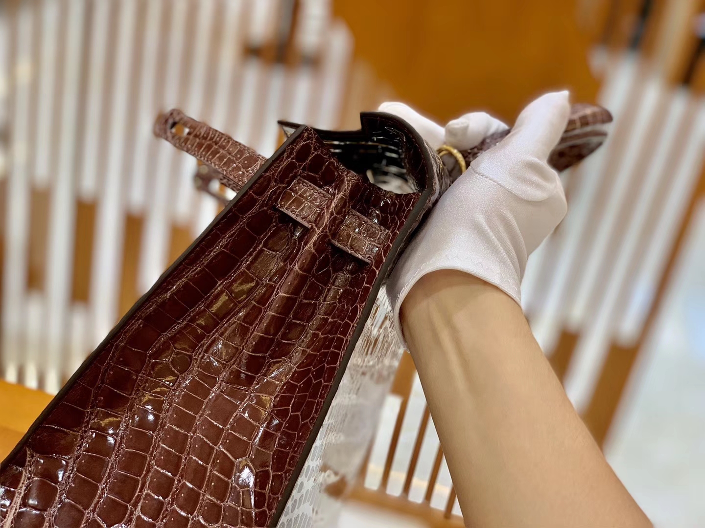 Hermès（爱马仕）Kelly 凯莉包 棕咖色 咖啡 一级皮 倒V 野生湾鳄鱼皮 臻品级别 金扣 28cm