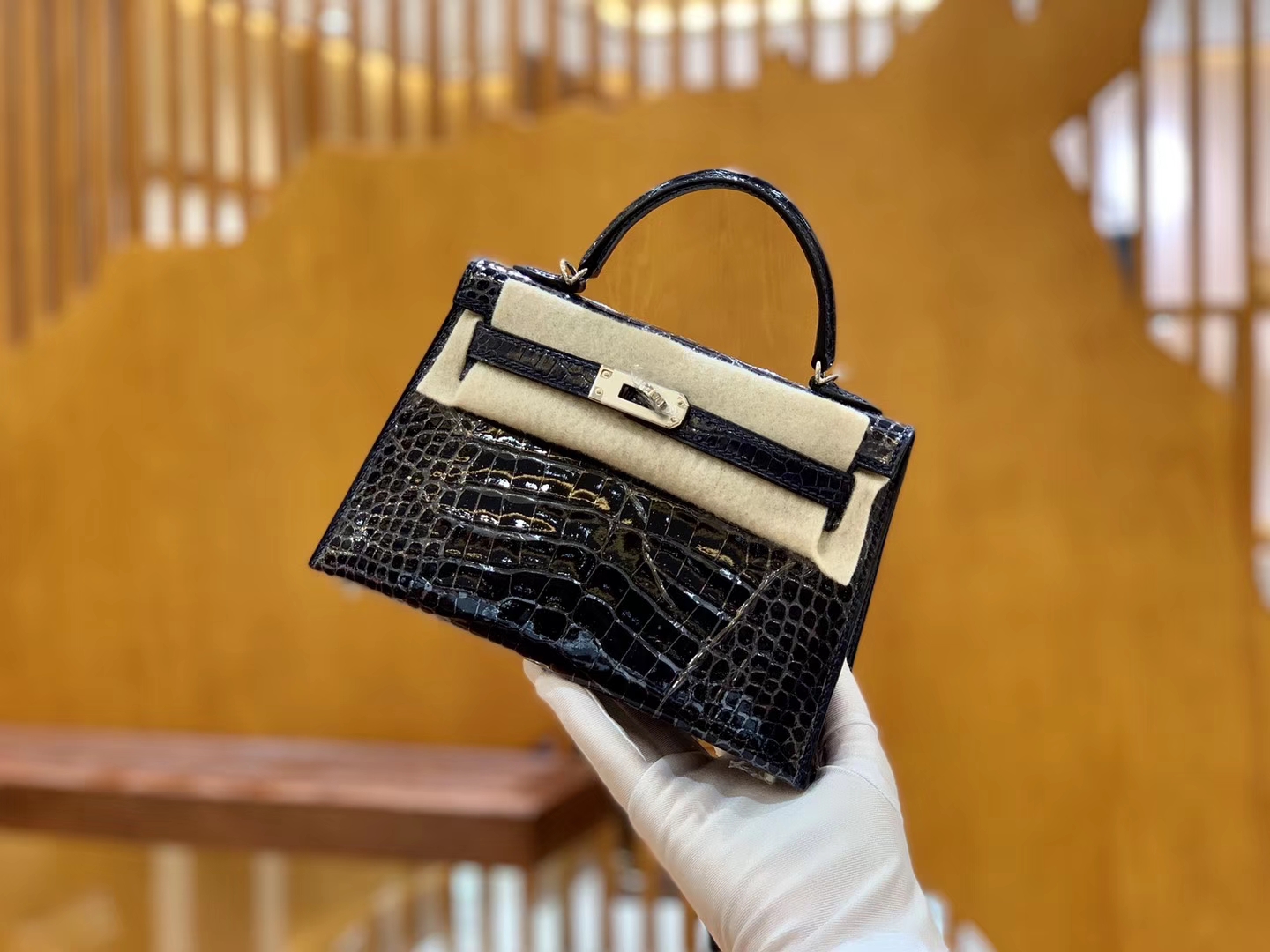 Hermès（爱马仕）Mini Kelly 迷你凯莉 午夜蓝 宝石蓝 一级美洲鳄鱼皮 臻品级别 金扣 19cm