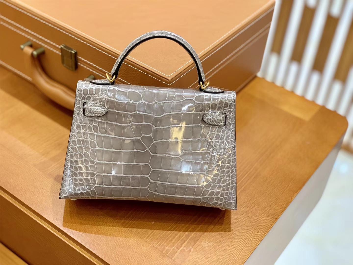 Hermès（爱马仕）Mini Kelly 迷你凯莉 斑鸠灰 亮面鳄鱼 一级 顶端级别 美洲 臻品级别 金扣 19cm