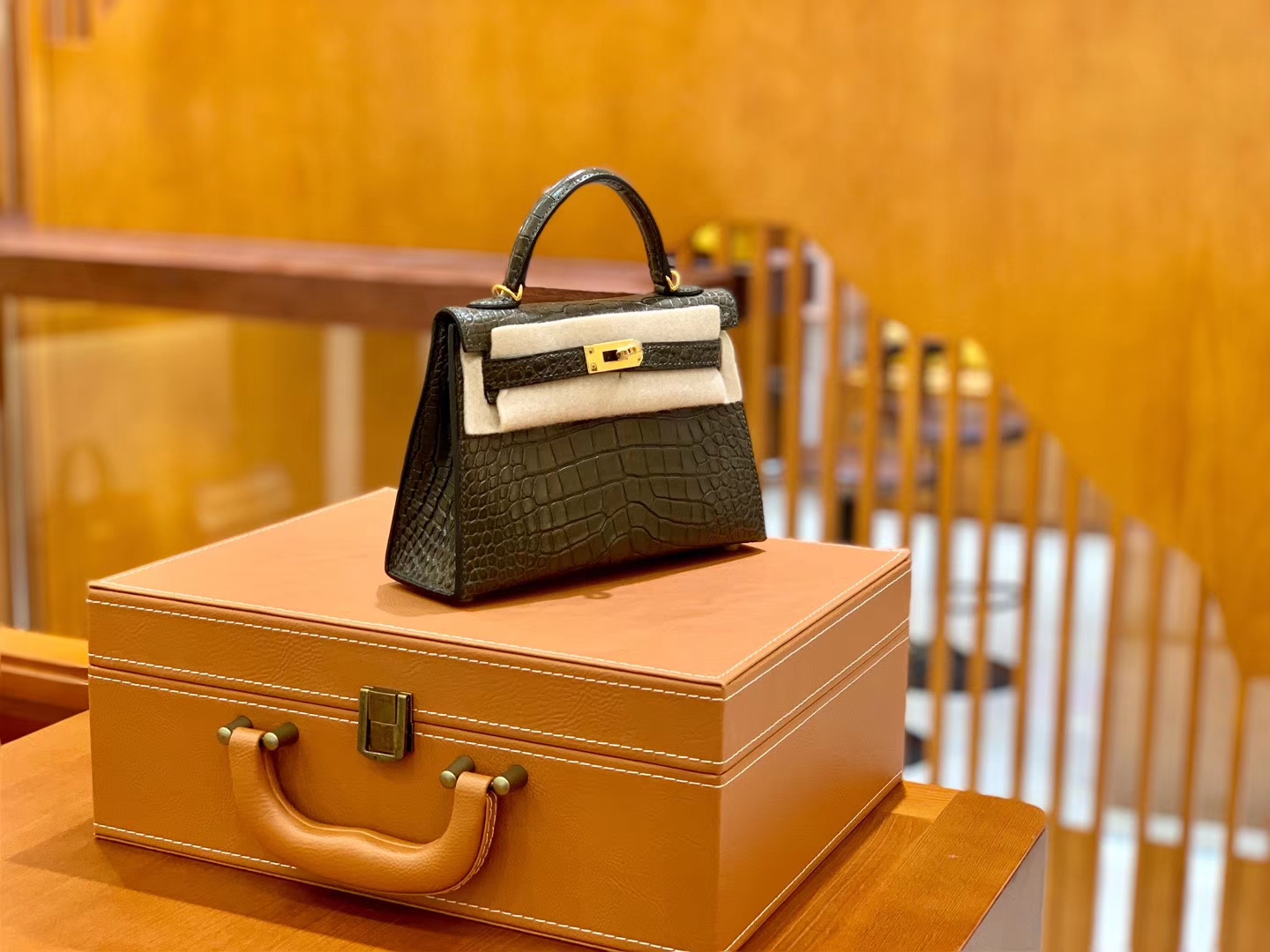 Hermès（爱马仕）Mini Kelly 迷你凯莉 森林绿 雾面鳄鱼 一级 顶端级别 美洲 臻品级别 金扣 19cm