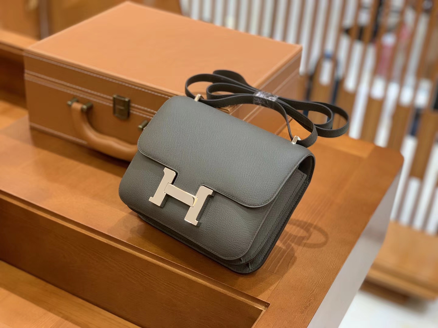 Hermès（爱马仕）Constance 空姐包 锡器灰 EP掌纹牛皮 德国进口原料 23cm