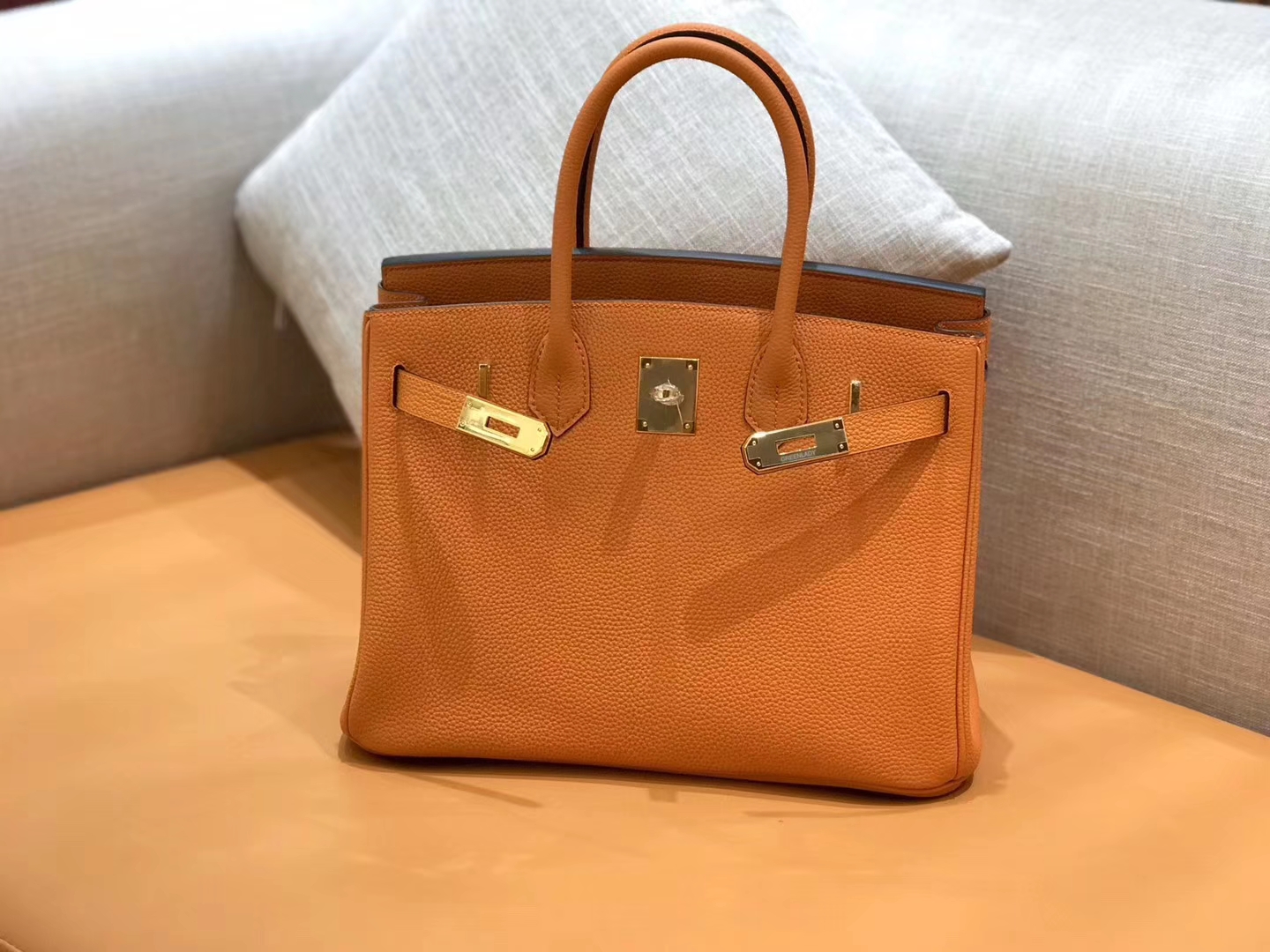 Hermès（爱马仕）新增现货 birkin 铂金包 经典橙 德国进口小牛皮 金扣 30cm