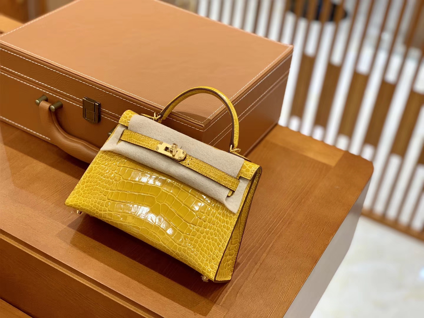 Hermès（爱马仕）Mini Kelly 迷你凯莉 琥珀黄 一级美洲鳄鱼皮 臻品级别 金扣 19cm