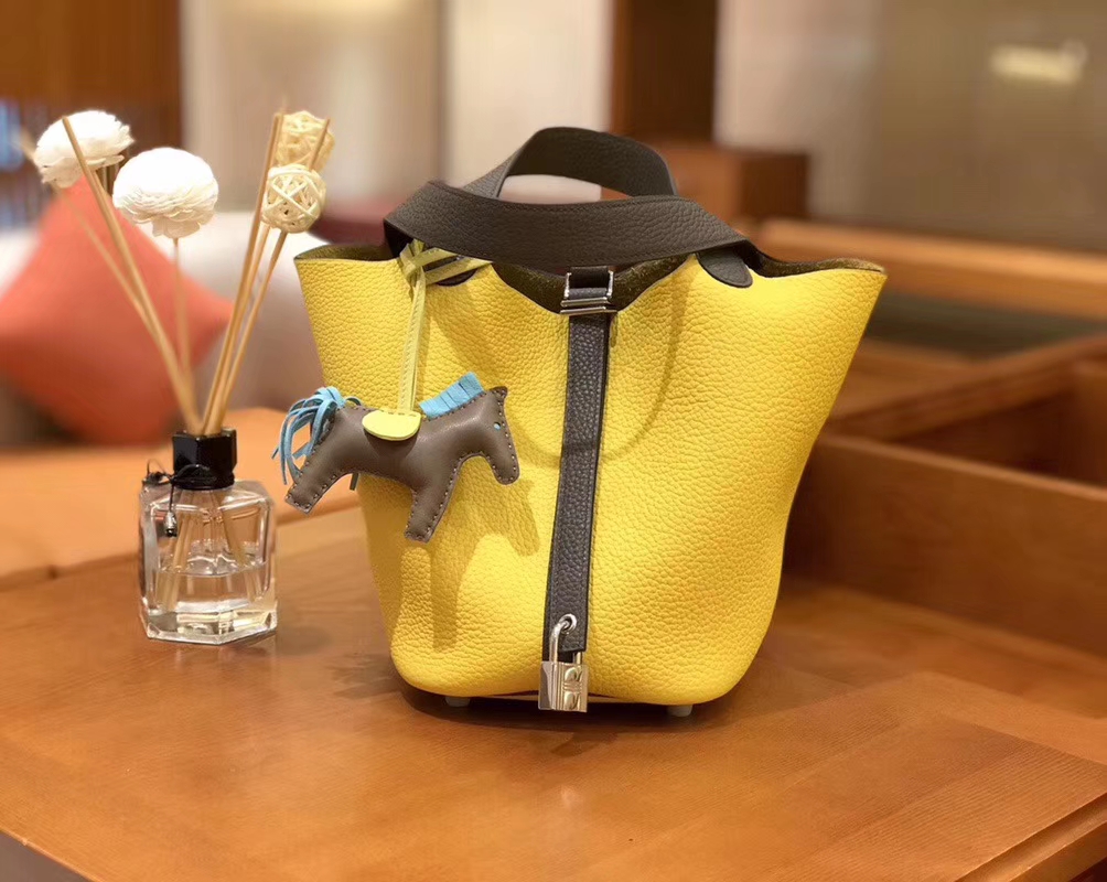 Hermès（爱马仕）Picotin 菜篮包 锡器灰拼那不勒斯黄 TC大牛皮 银扣 18cm