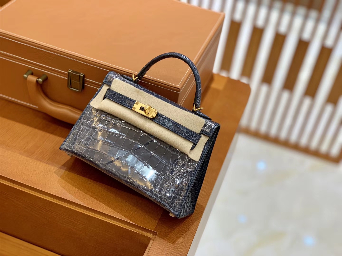 Hermès（爱马仕）Mini Kelly 迷你凯莉 风暴蓝 亮面鳄鱼 一级 顶端级别 美洲 臻品级别 金银扣 19cm