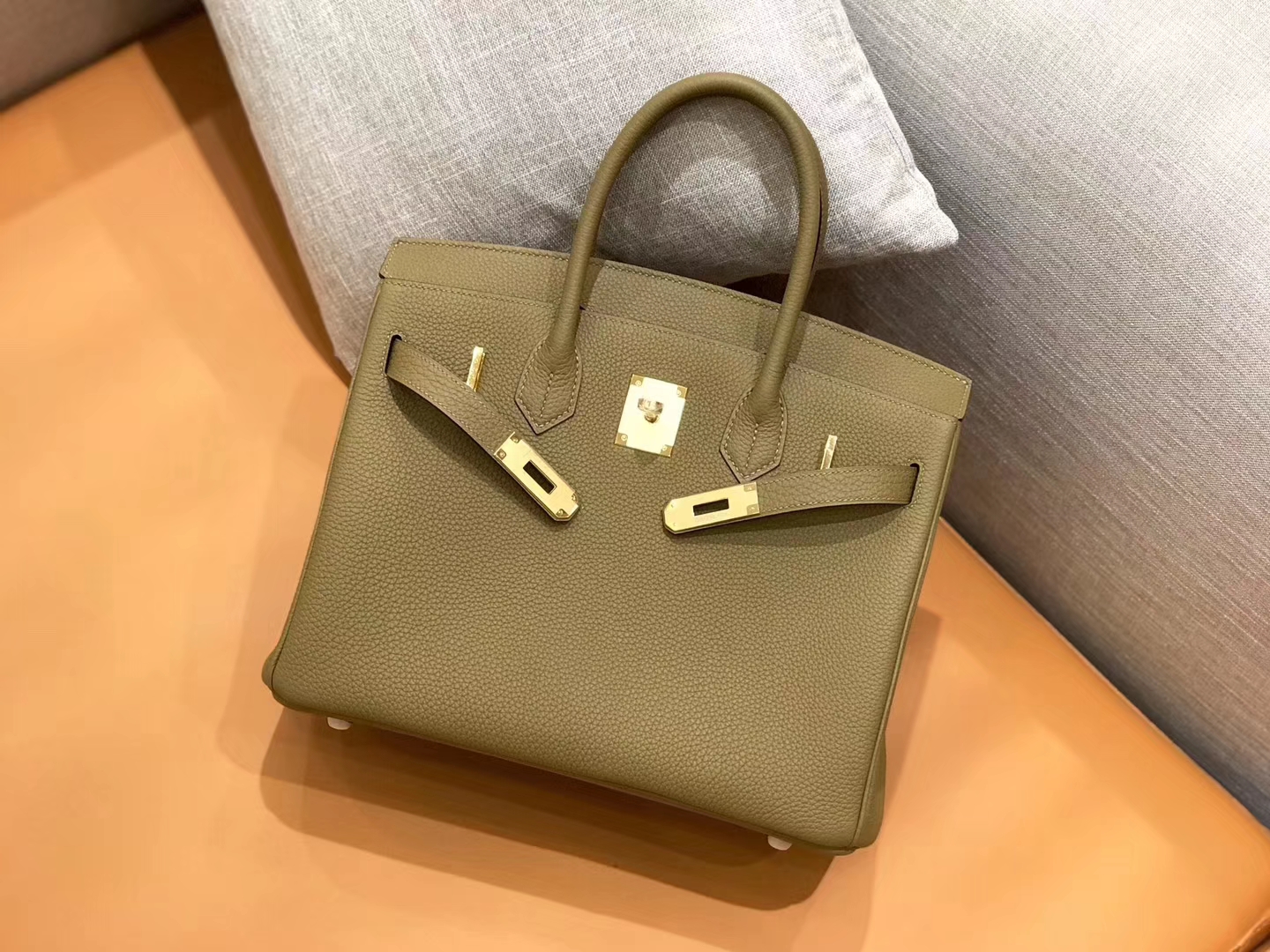 Hermès（爱马仕）新增现货 birkin 铂金包 德国进口小牛皮 新颜色 30cm