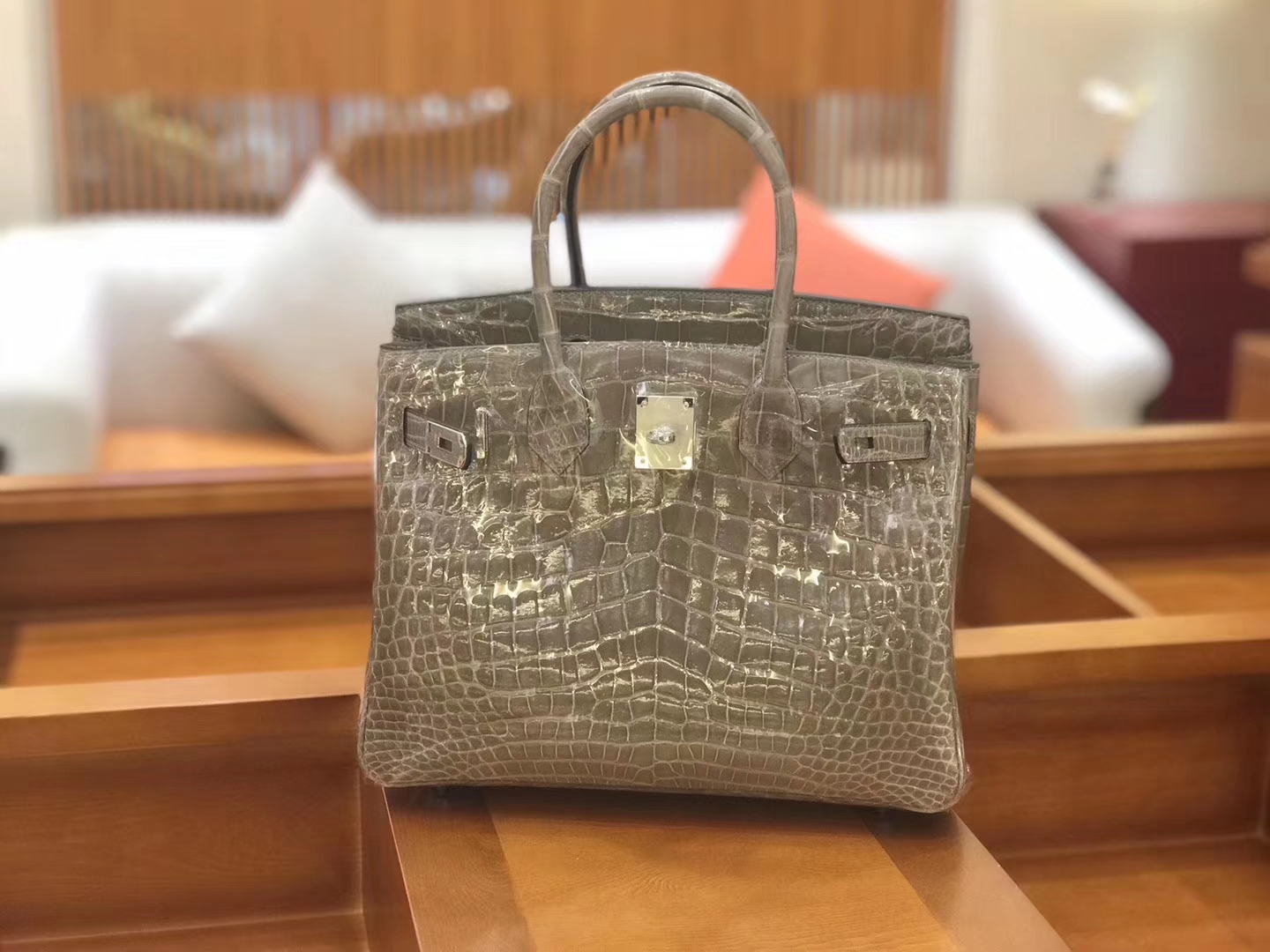 Hermès（爱马仕）新增现货 birkin 铂金包 斑鸠灰 一级鳄鱼皮 30cm
