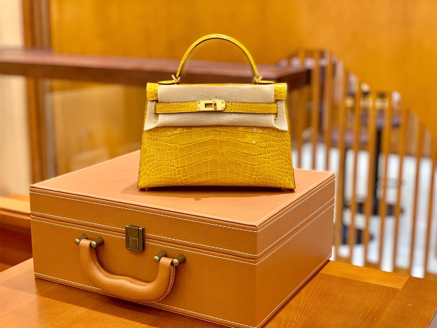 Hermès（爱马仕）Mini Kelly 迷你凯莉 琥珀黄 一级美洲鳄鱼皮 臻品级别 金扣 19cm