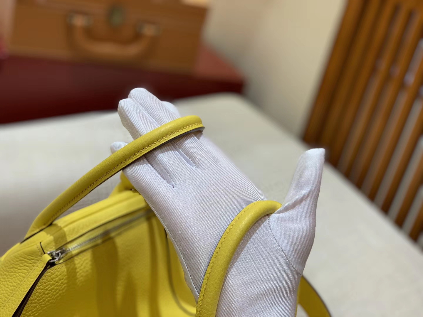 Hermès（爱马仕）Lindy 琳迪包 柠檬黄 Togo牛皮 进口原料 全手工缝制 银扣 26cm
