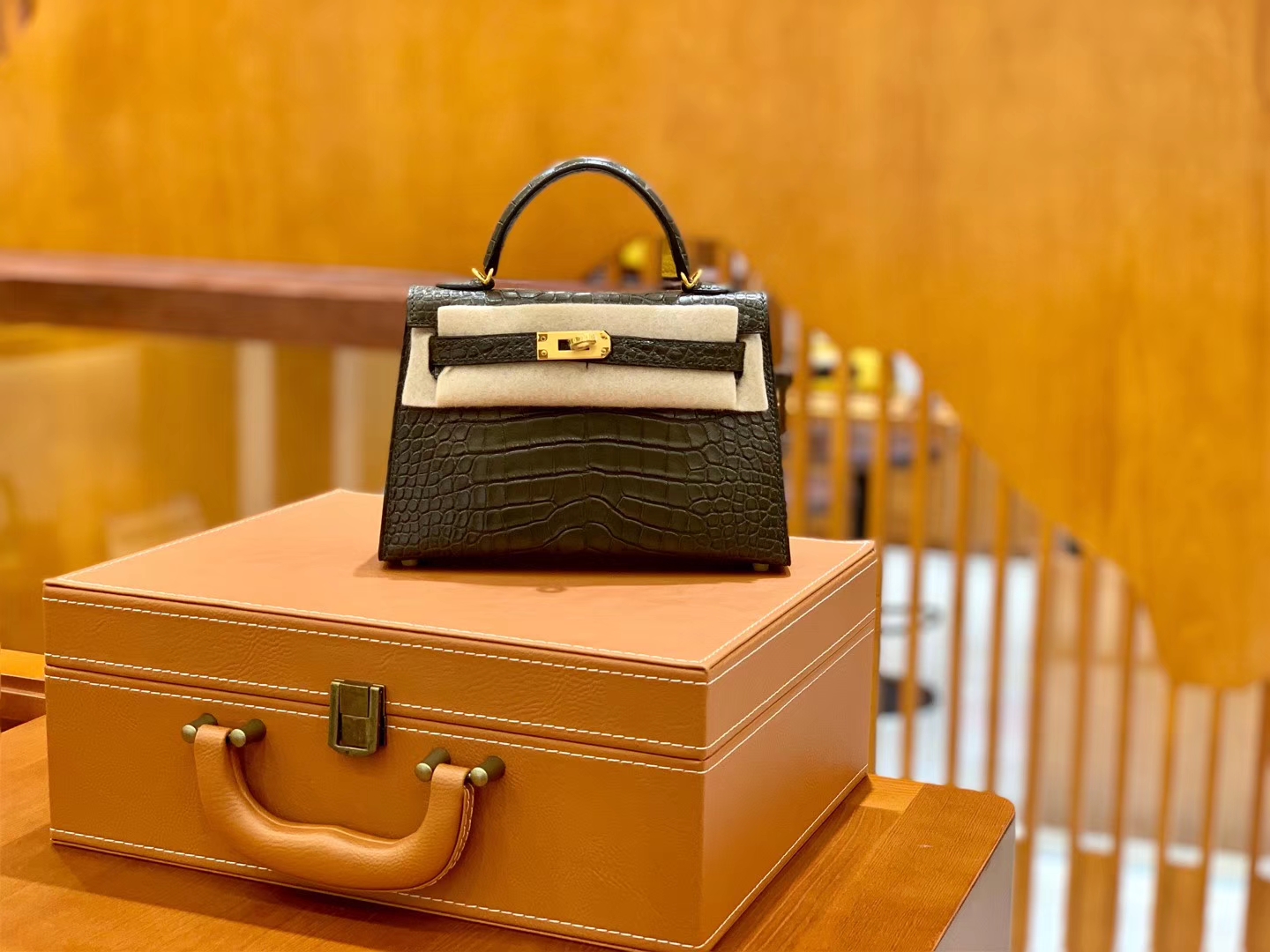 Hermès（爱马仕）Mini Kelly 迷你凯莉 森林绿 雾面鳄鱼 一级 顶端级别 美洲 臻品级别 金扣 19cm