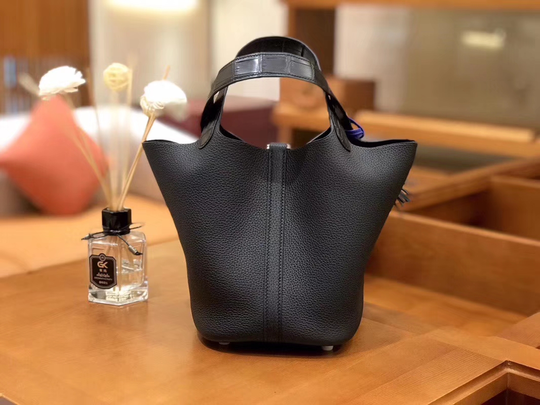 Hermès（爱马仕）Picotin 菜篮包 黑色 哑光鳄鱼皮拼TC皮 银扣 18cm