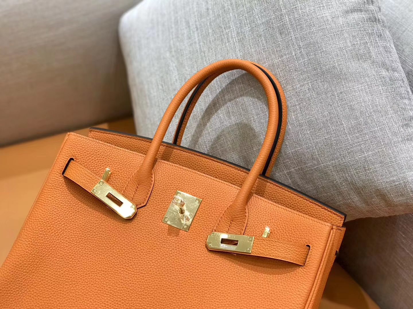 Hermès（爱马仕）新增现货 birkin 铂金包 经典橙 德国进口小牛皮 金扣 30cm