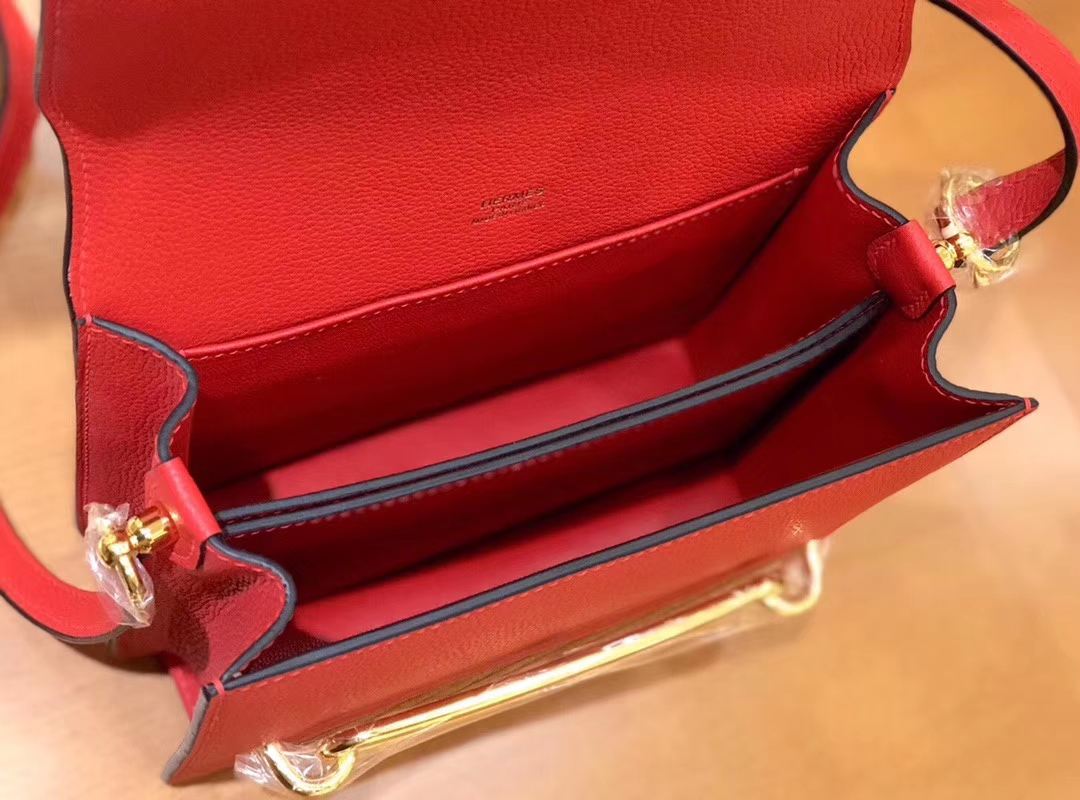 Hermès（爱马仕）Rouils 猪鼻包 石榴红 Evercolor 金扣 18cm