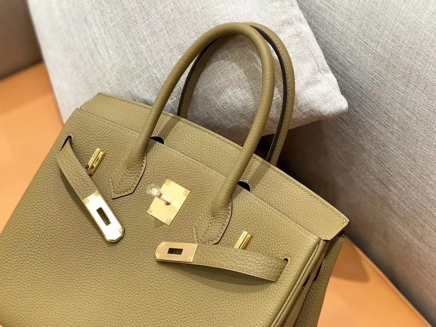 Hermès（爱马仕）新增现货 birkin 铂金包 德国进口小牛皮 新颜色 30cm