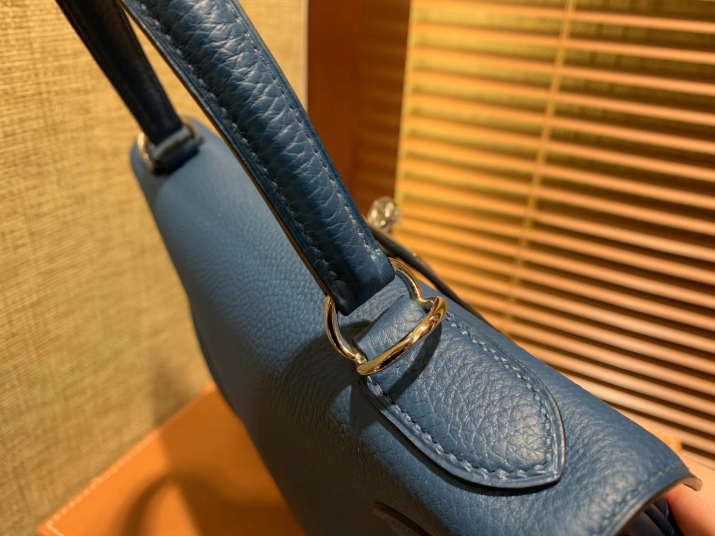 Hermès（爱马仕）Kelly 凯莉包 靛蓝色 德国进口 togo牛皮 手缝蜡线 金扣 28cm