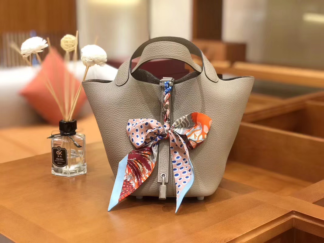 Hermès（爱马仕）Picotin 菜篮包 斑鸠灰 TC大牛皮 银扣 18cm