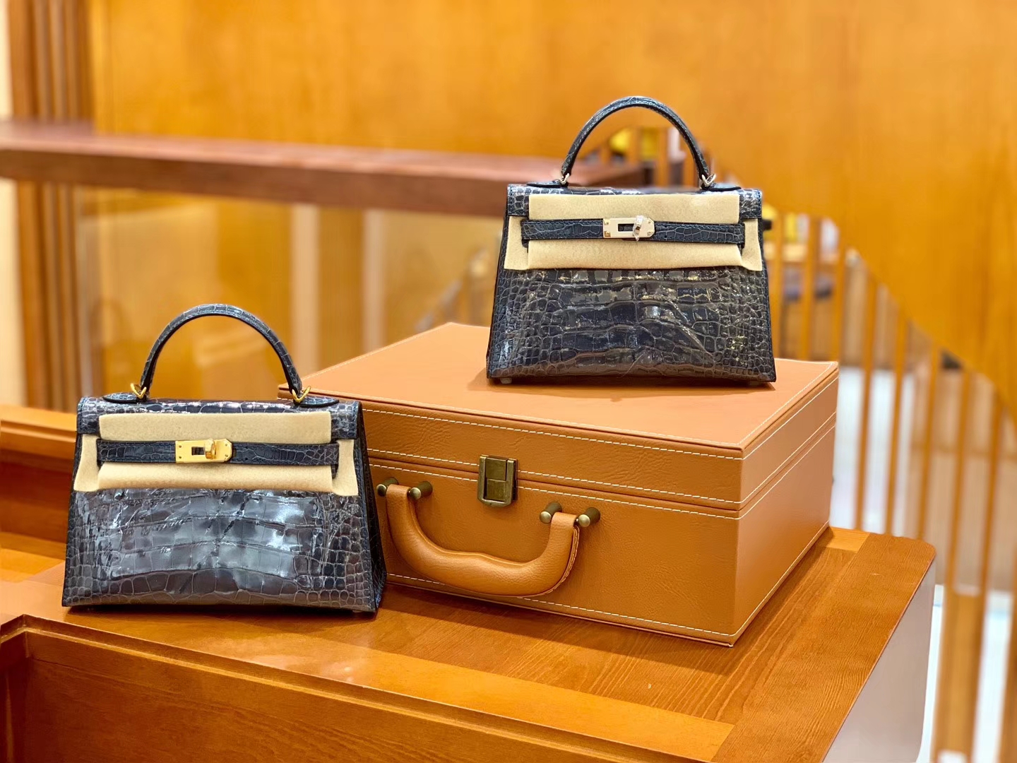 Hermès（爱马仕）Mini Kelly 迷你凯莉 风暴蓝 亮面鳄鱼 一级 顶端级别 美洲 臻品级别 金银扣 19cm