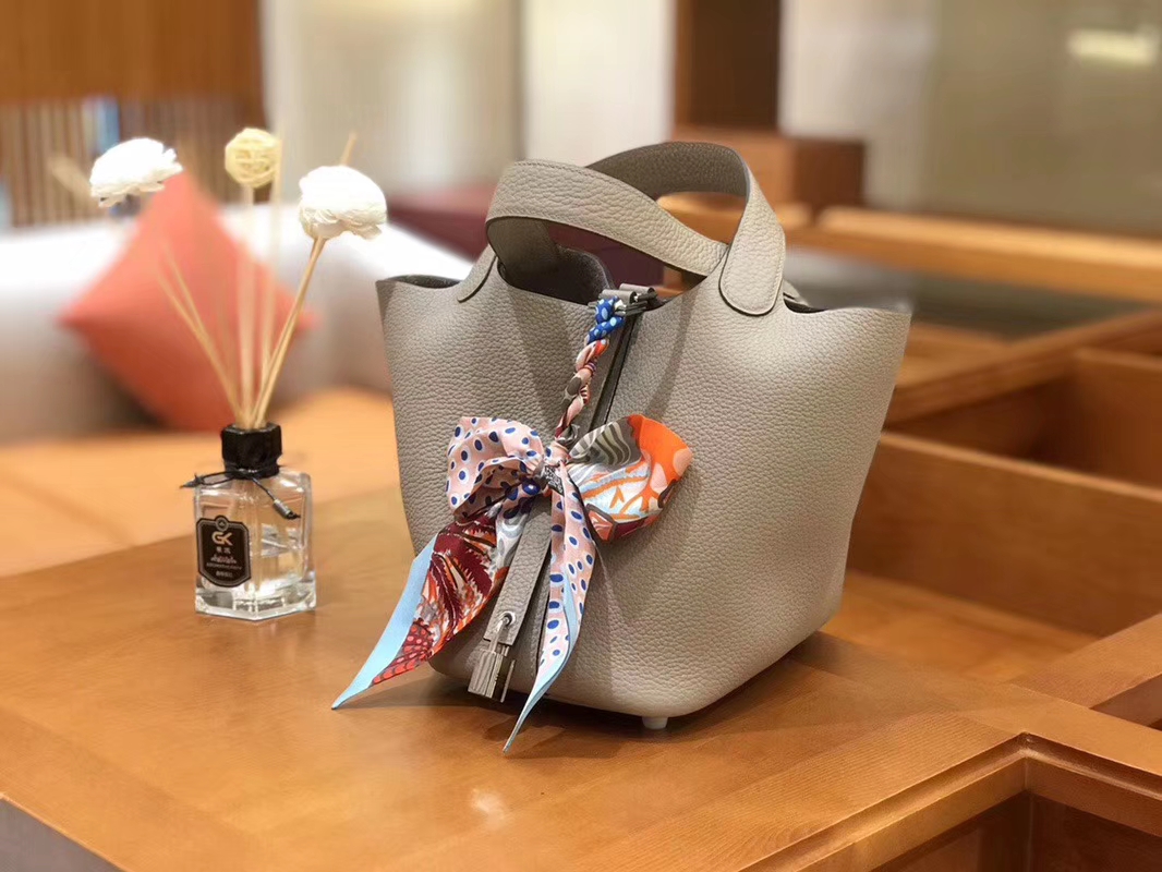 Hermès（爱马仕）Picotin 菜篮包 斑鸠灰 TC大牛皮 银扣 18cm