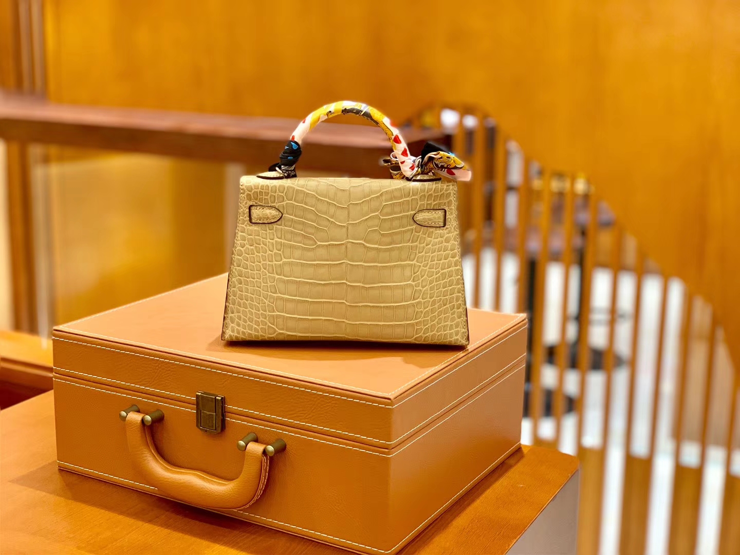 Hermès（爱马仕）Mini Kelly 迷你凯莉 奶茶色 雾面鳄鱼 一级 顶端级别 美洲 臻品级别 银扣 19cm