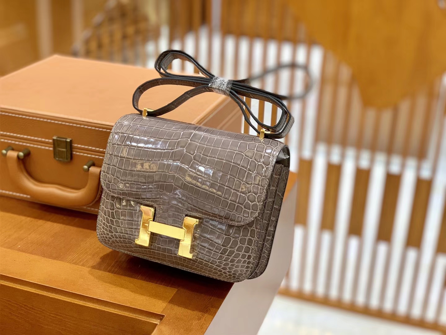 Hermès（爱马仕）Constance 空姐包 斑鸠灰 一级皮 尼罗鳄 顶端级别 臻品级别 金扣 18cm