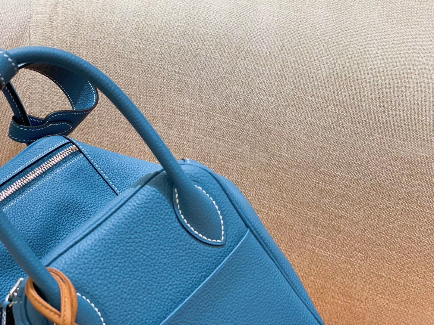 Hermès（爱马仕）Lindy 琳迪包 牛仔蓝 Togo进口牛皮 全手工缝制 银扣 30cm 现货