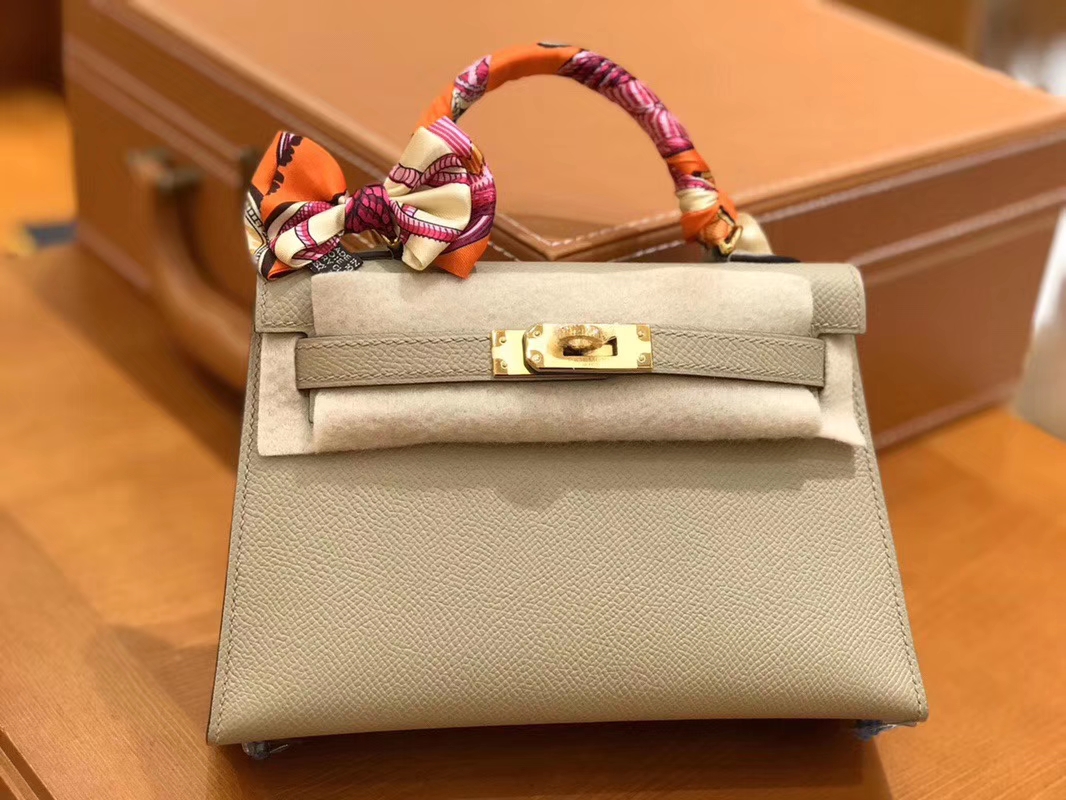 Hermès（爱马仕）Mini kelly 斑鸠灰 掌纹小牛皮 全手工缝制 臻品级别 19cm 金扣 现货