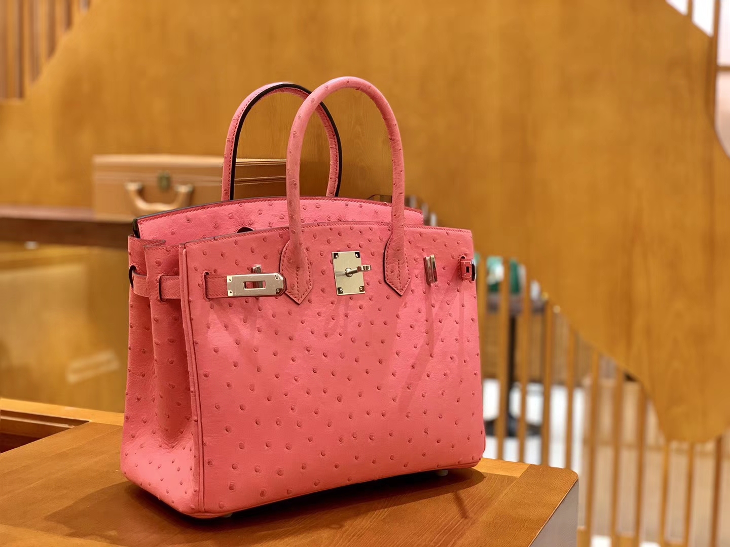 Hermès（爱马仕）Birkin 铂金包 唇膏粉 鸵鸟皮 手缝工艺 银扣 30cm 现货