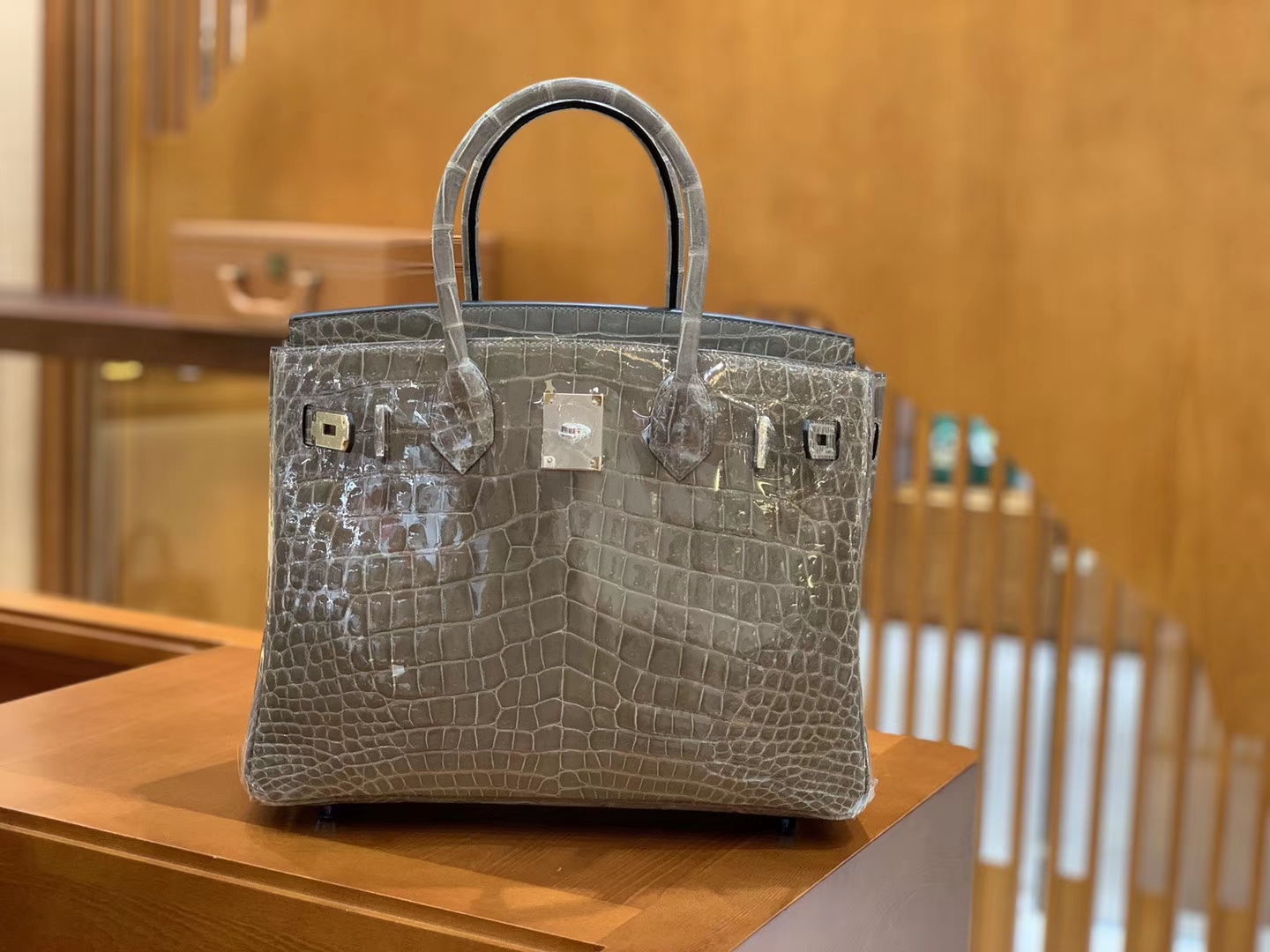 Hermès（爱马仕）Birkin 铂金包 斑鸠灰 一级皮 尼罗鳄鱼皮 臻品级别 银扣 30cm