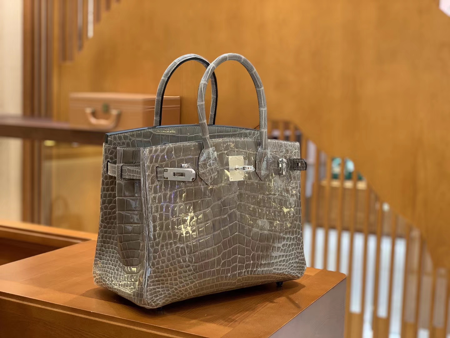 Hermès（爱马仕）Birkin 铂金包 斑鸠灰 一级皮 尼罗鳄鱼皮 臻品级别 银扣 30cm