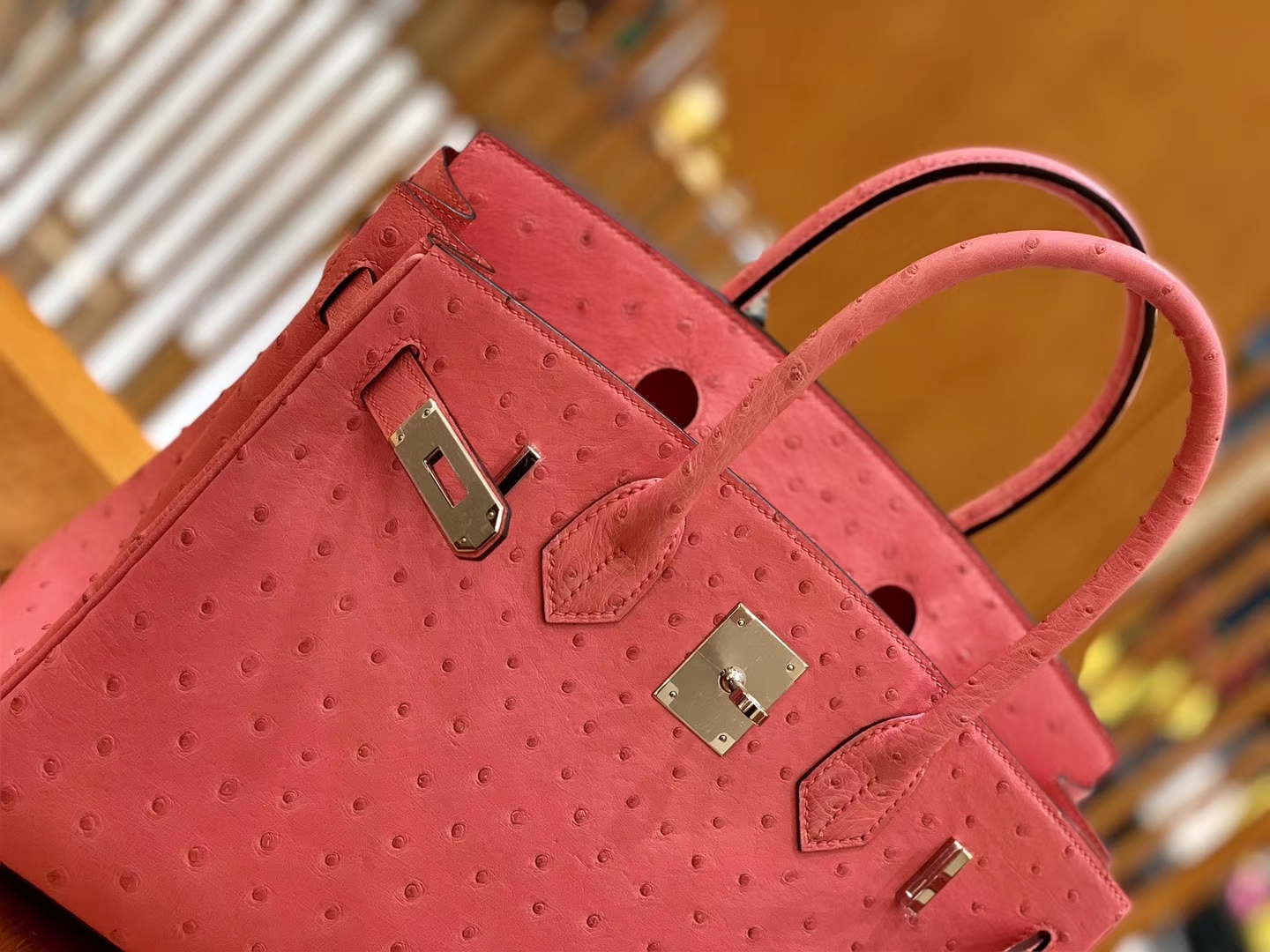 Hermès（爱马仕）Birkin 铂金包 唇膏粉 鸵鸟皮 手缝工艺 银扣 30cm 现货