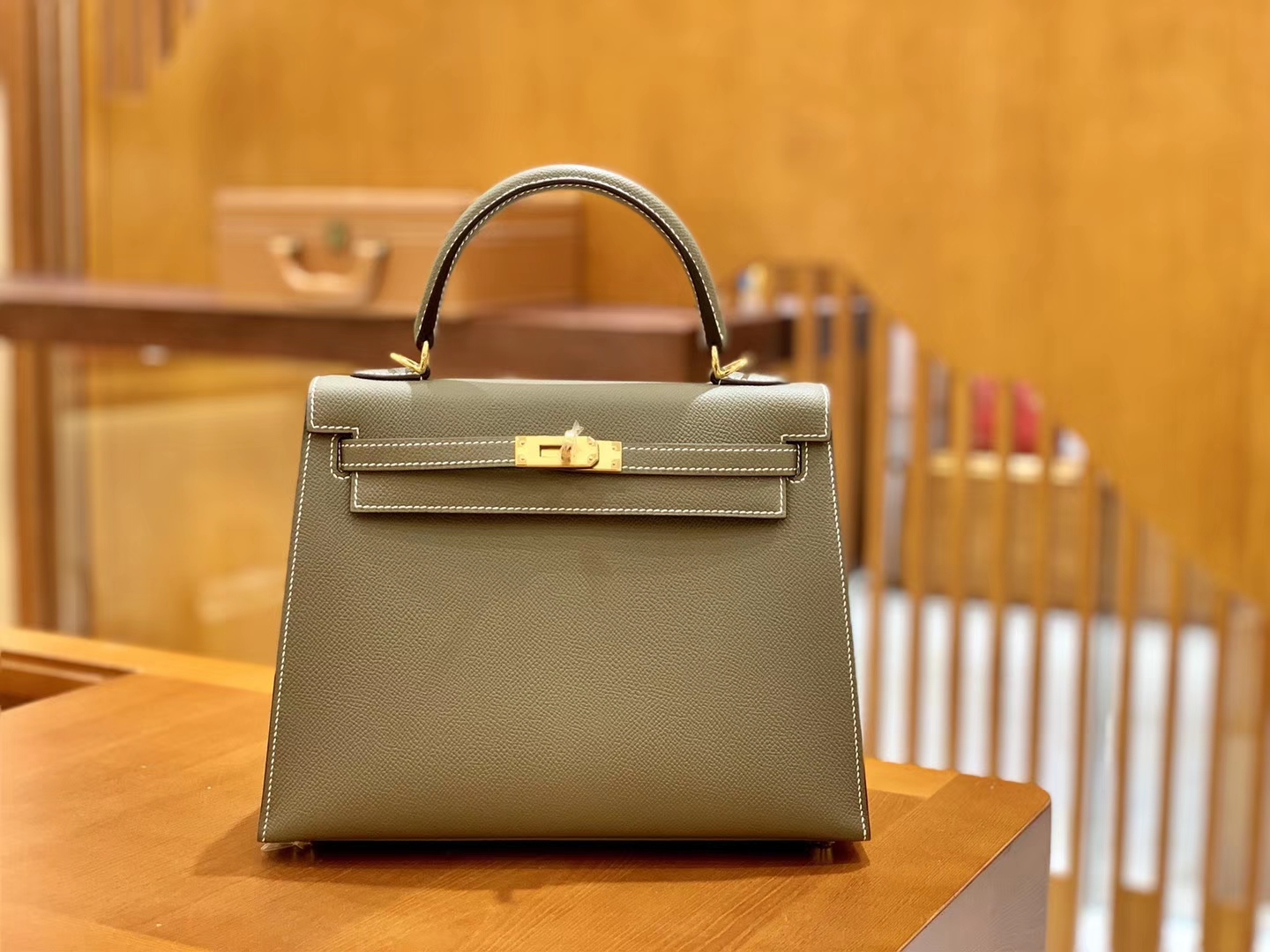 Hermès（爱马仕）Kelly 25cm 大象灰 金扣 掌纹牛皮 全手工缝制 现货