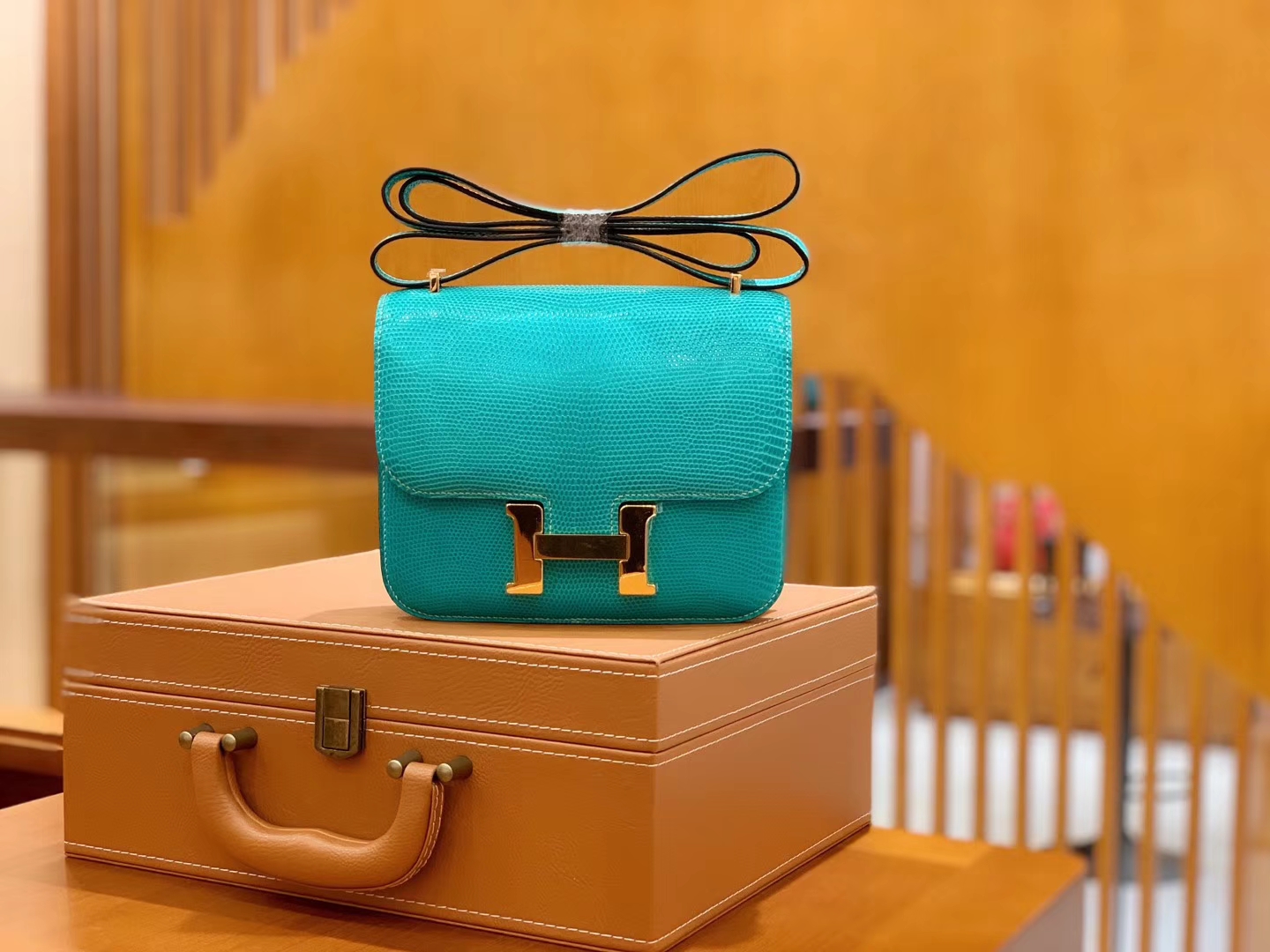 Hermès（爱马仕）Constance 空姐包 维罗纳绿 野生蜥蜴皮 全手工缝制 18cm 金扣 现货