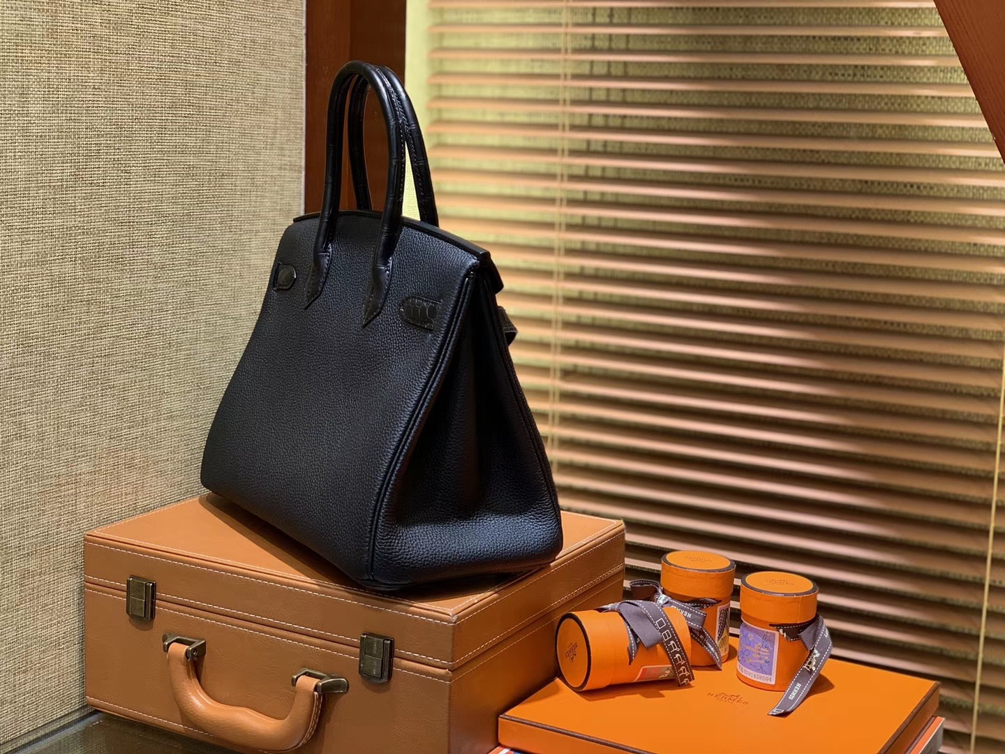 Hermès（爱马仕）Birkin 铂金包 经典黑 鳄鱼皮拼德国togo牛皮 全手工缝制 金扣 30cm