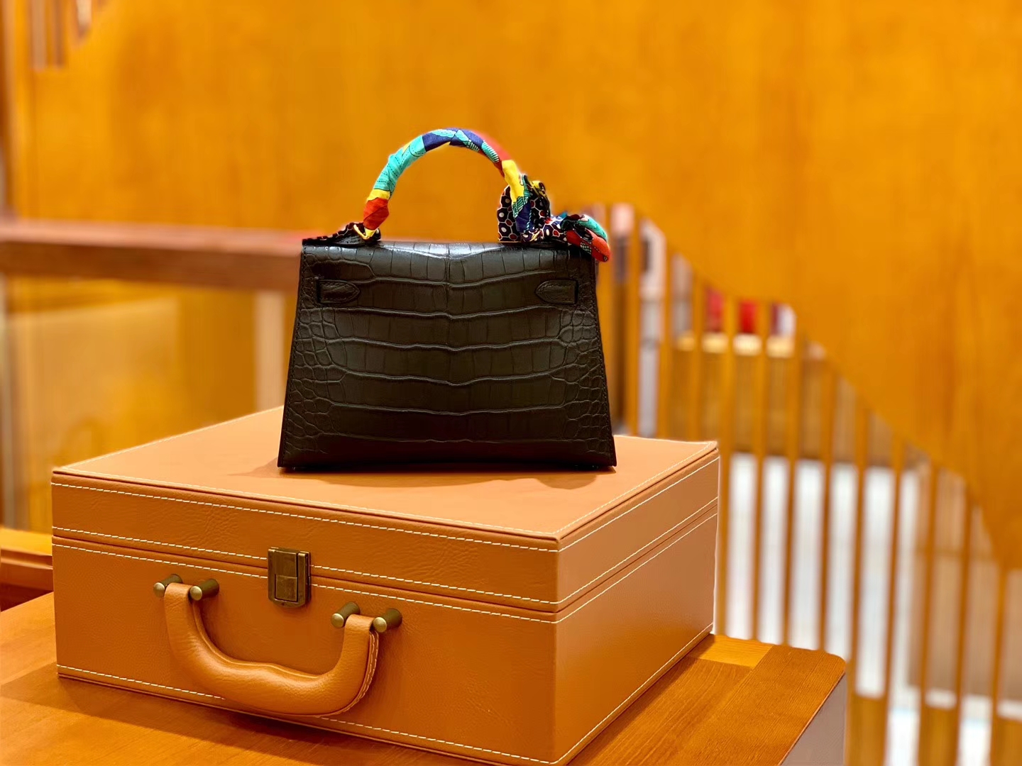 Hermès（爱马仕）MiniKelly 迷你凯莉 经典黑 一级美洲鳄鱼皮 雾面 臻品级别 金扣 19cm 2代