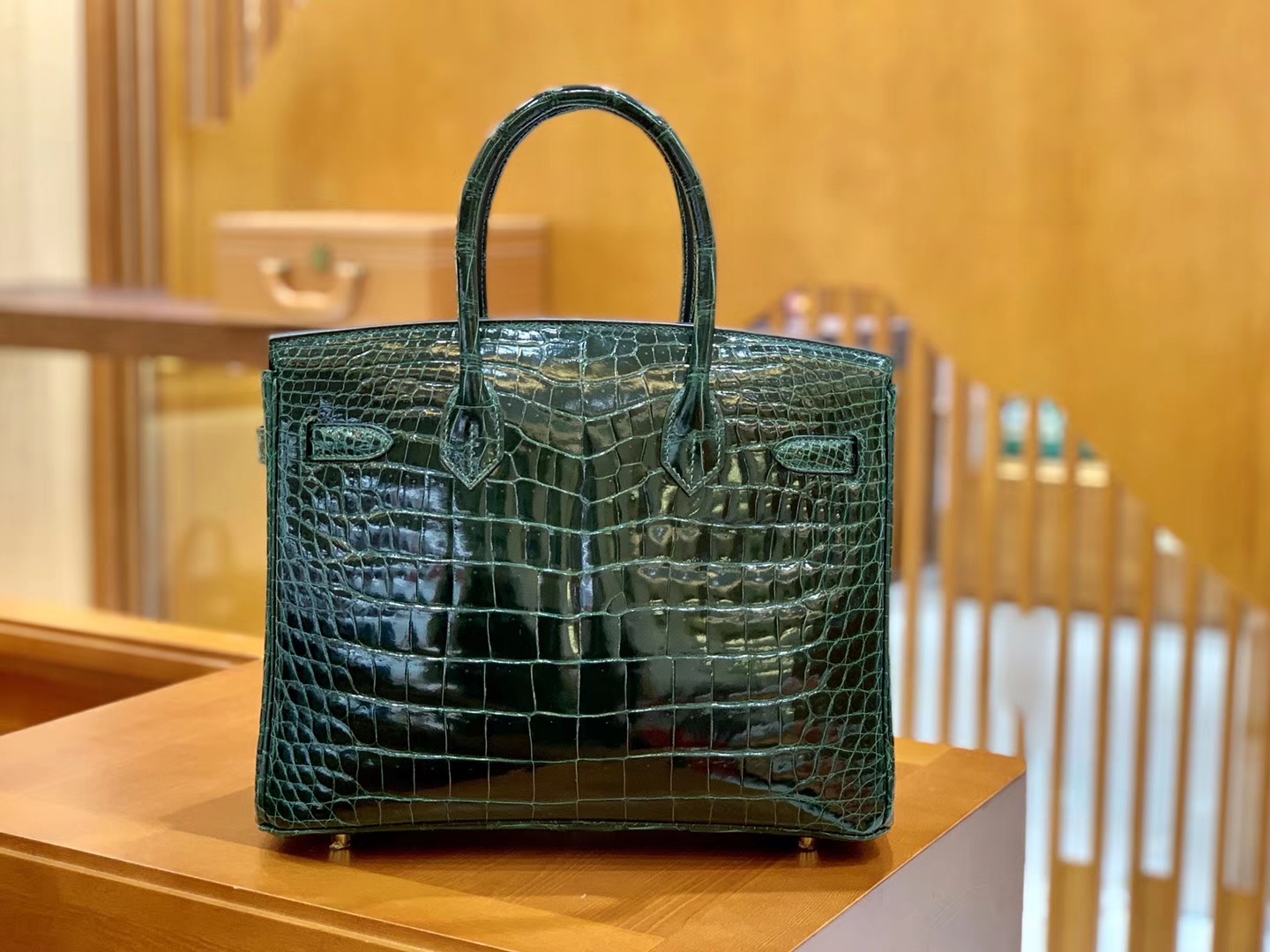 Hermès（爱马仕）Birkin 30cm 祖母绿 金扣 一级皮湾鳄鱼皮 臻品级别