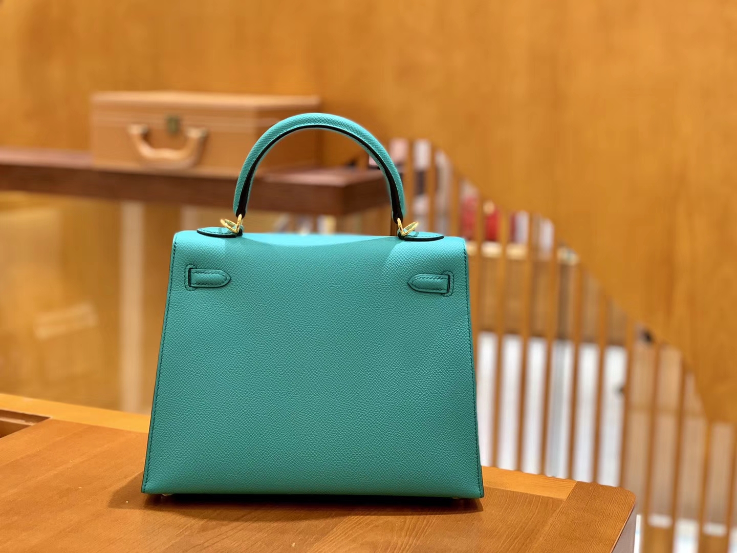 Hermès（爱马仕）Kelly 凯莉包 维罗纳绿 掌纹牛皮 进口原料 臻品级别 金扣 25cm 现货