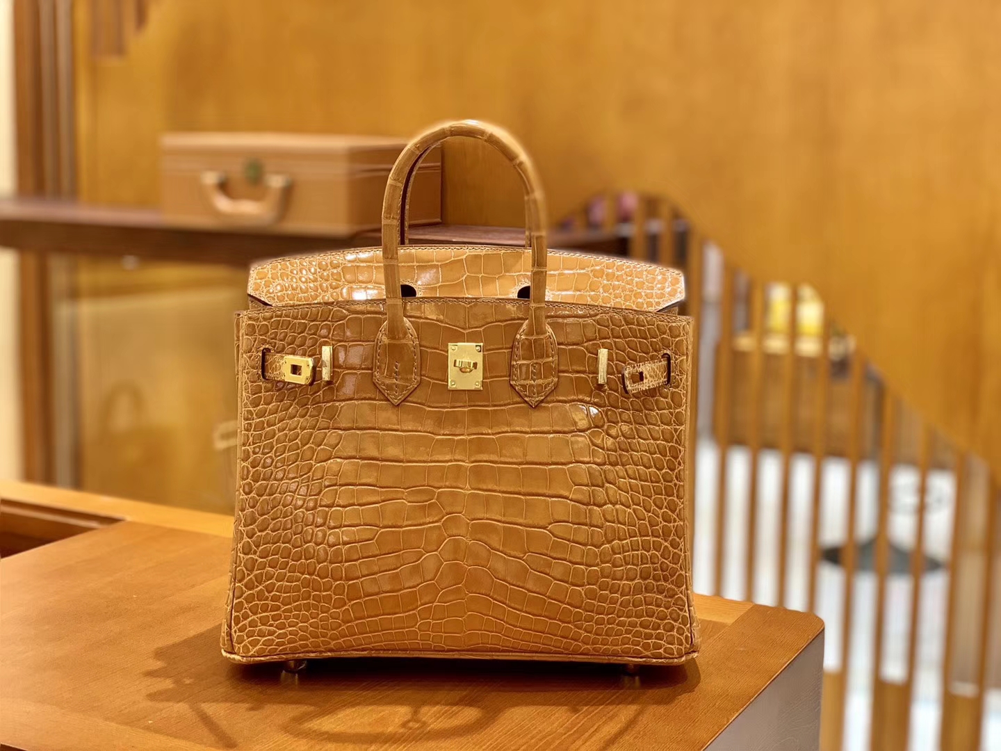 Hermès（爱马仕）Birkin 铂金包 太妃金 一级皮 美洲鳄鱼皮 臻品级别 金扣 25cm