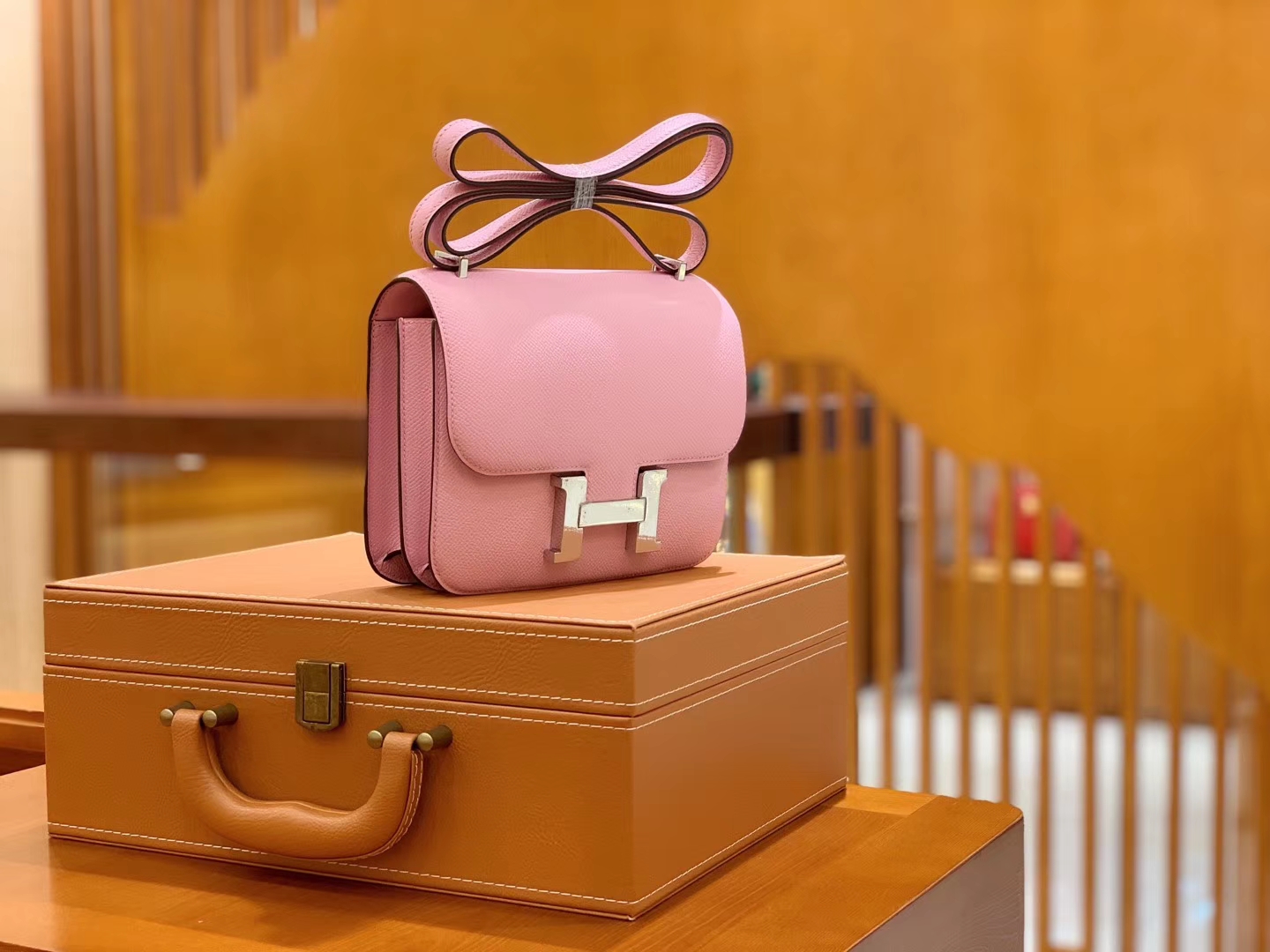 Hermès（爱马仕）Constance 空姐包 X9 锦葵紫 掌纹德国进口牛皮 全手工缝制 18cm