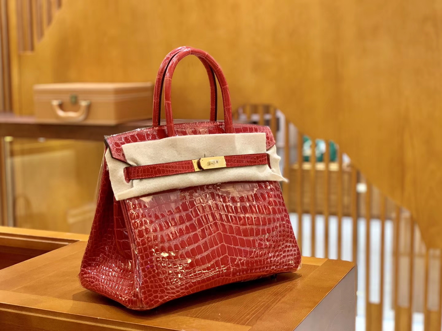 Hermès（爱马仕）Birkin 铂金包 法拉利红 一级皮 尼罗鳄鱼皮 臻品级别 金扣 30cm