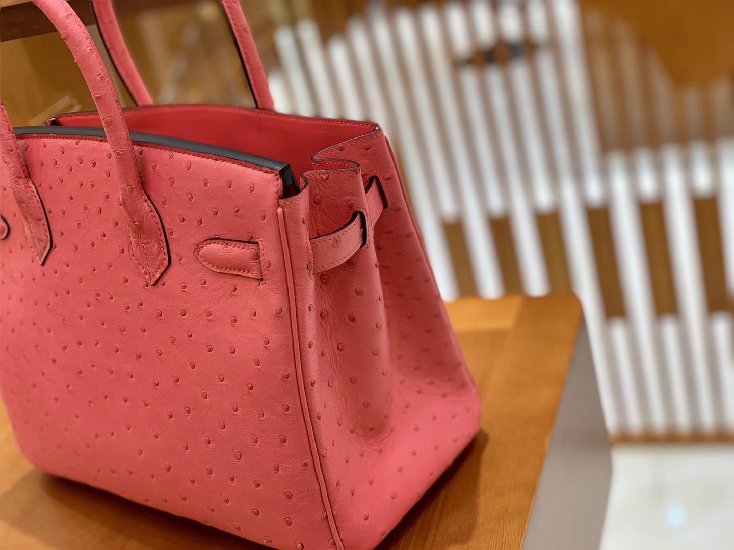 Hermès（爱马仕）Birkin 铂金包 唇膏粉 鸵鸟皮 手缝工艺 银扣 30cm 现货