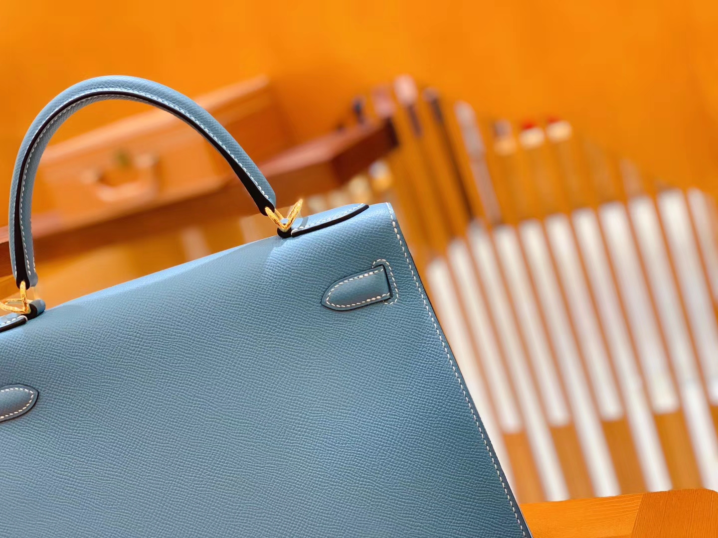 Hermès（爱马仕）Kelly 凯莉包 牛仔蓝 掌纹牛皮 进口原料 臻品级别 金扣 28cm 现货