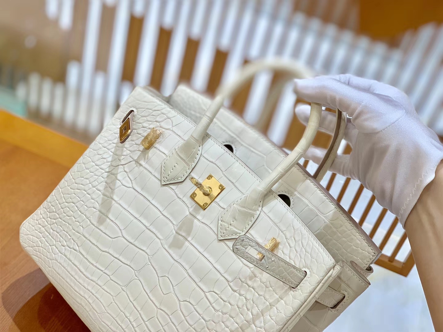 Hermès（爱马仕）Birkin 铂金包 羊毛白 一级皮 尼罗鳄鱼皮 臻品级别 金扣 25cm