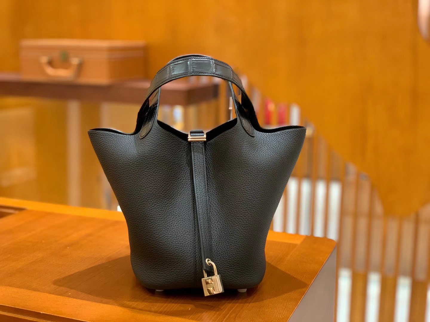 Hermès（爱马仕）Piction 18cm 经典黑 银扣 鳄鱼皮拼牛皮 全手工缝制 现货