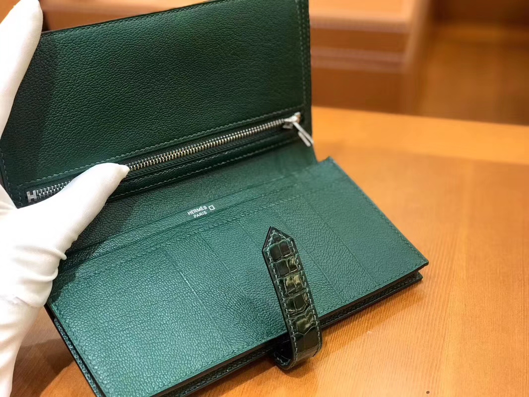 Hermès（爱马仕）Bearn 长夹 祖母绿 一级美洲鳄鱼皮 银扣 原版蜜蜡线 顶级手工