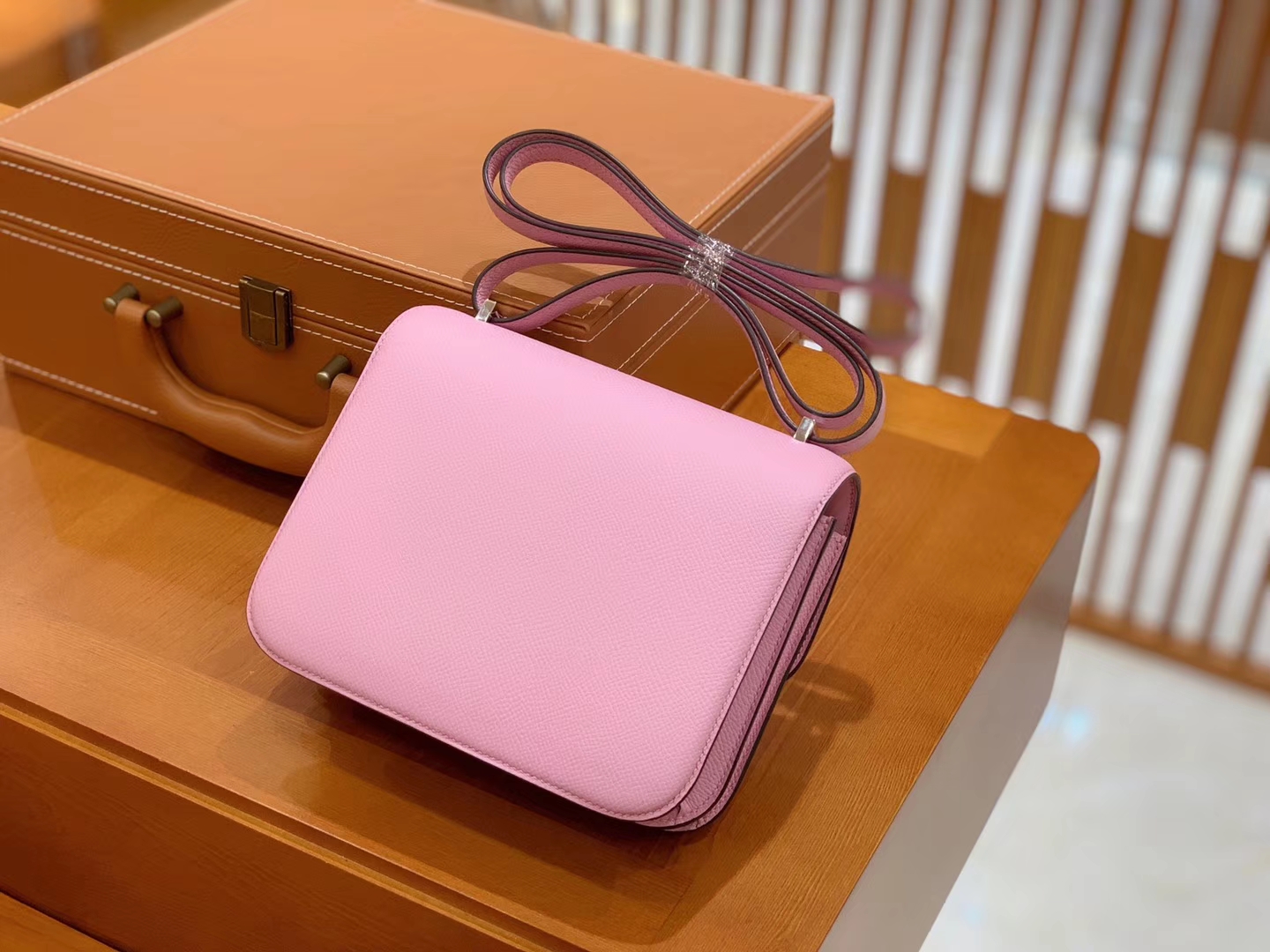 Hermès（爱马仕）Constance 空姐包 X9 锦葵紫 掌纹德国进口牛皮 全手工缝制 18cm