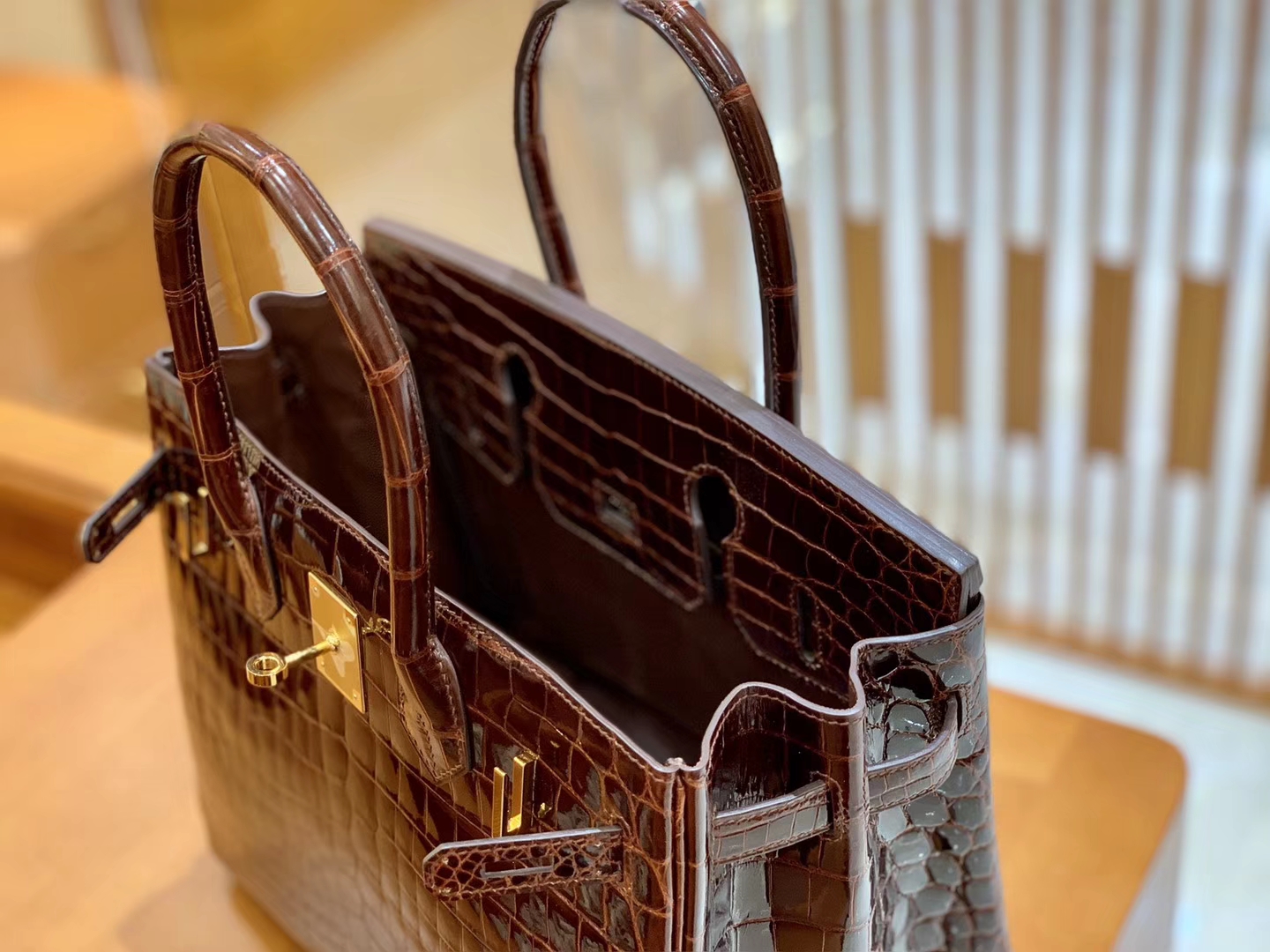 Hermès（爱马仕）Birkin 30cm 深啡色 金扣 一级皮 尼罗鳄鱼皮 臻品级别